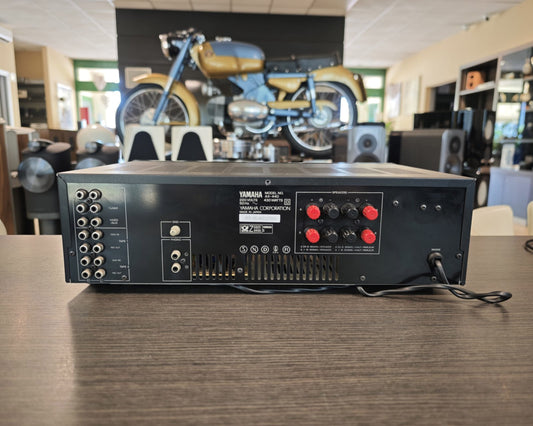 Yamaha ax-440