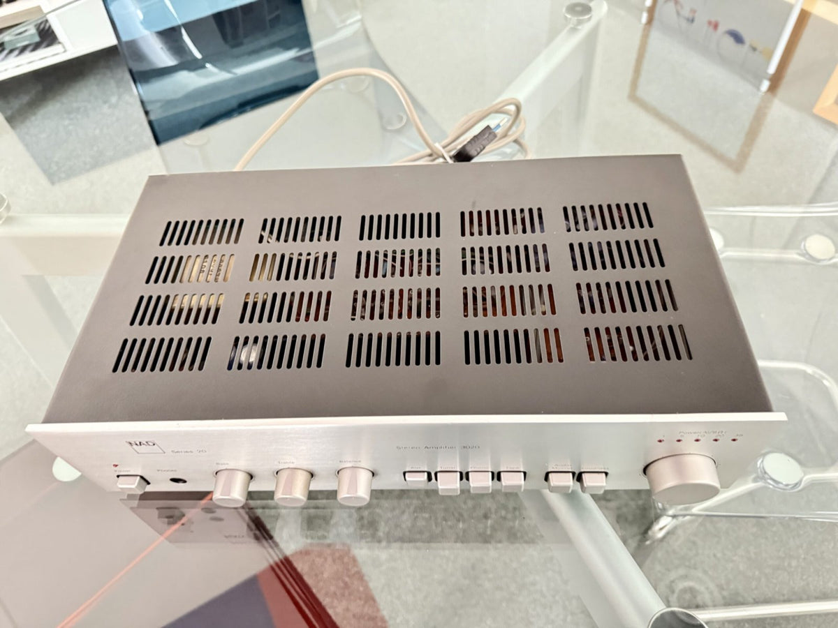 USATO: NAD 3020 serie 20 ( prima generazione )