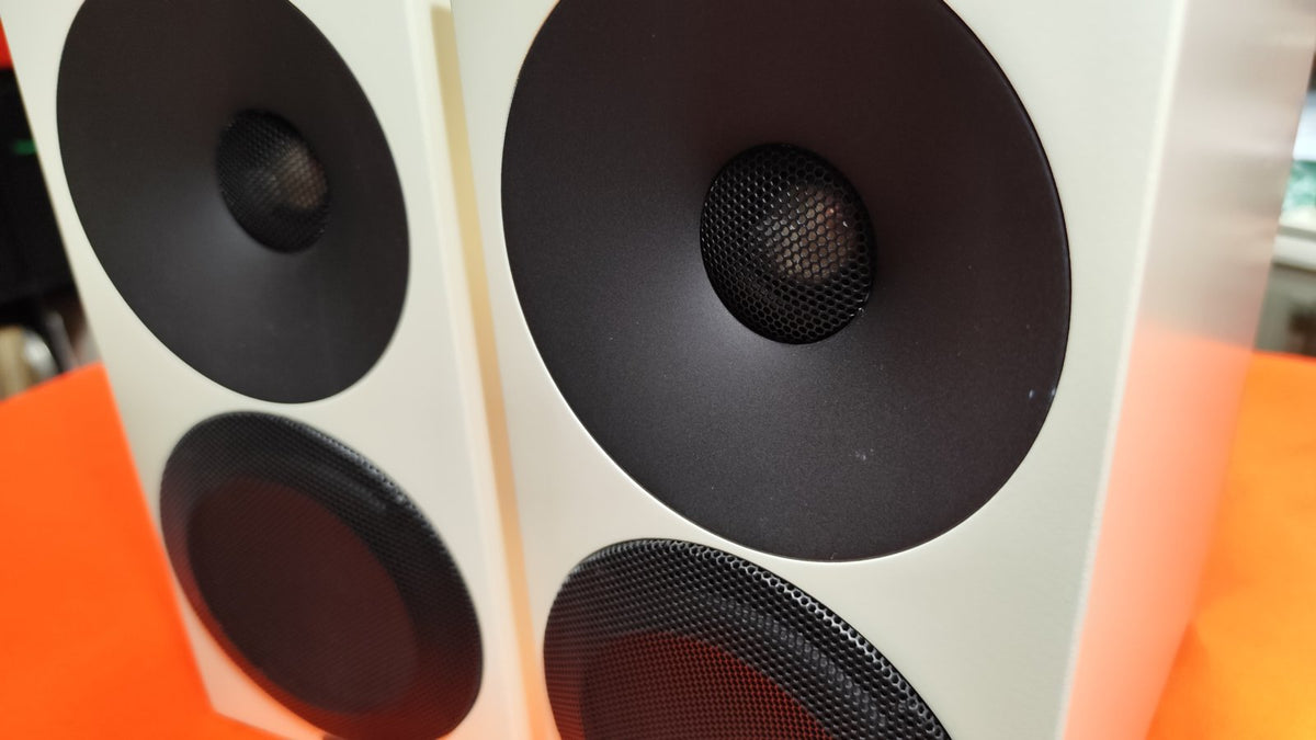 Amphion - Helium 410