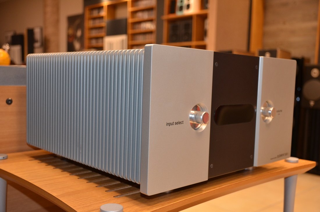 Amplificatore EAM LAB ELEMENT 202i