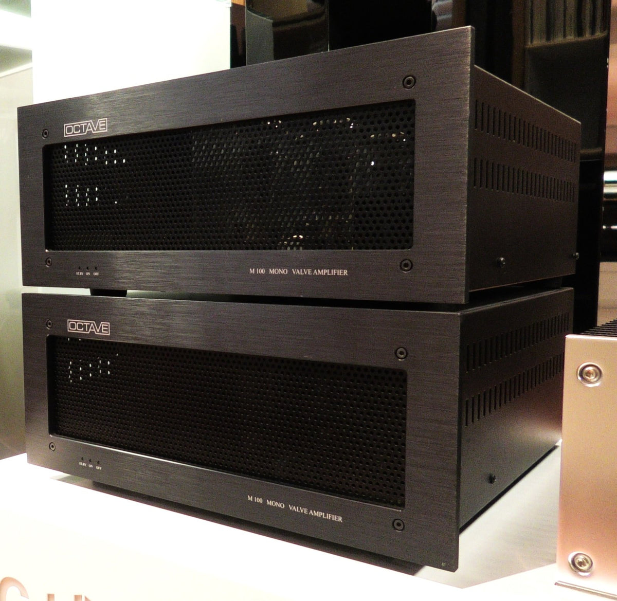 Octave M100 - finali ono