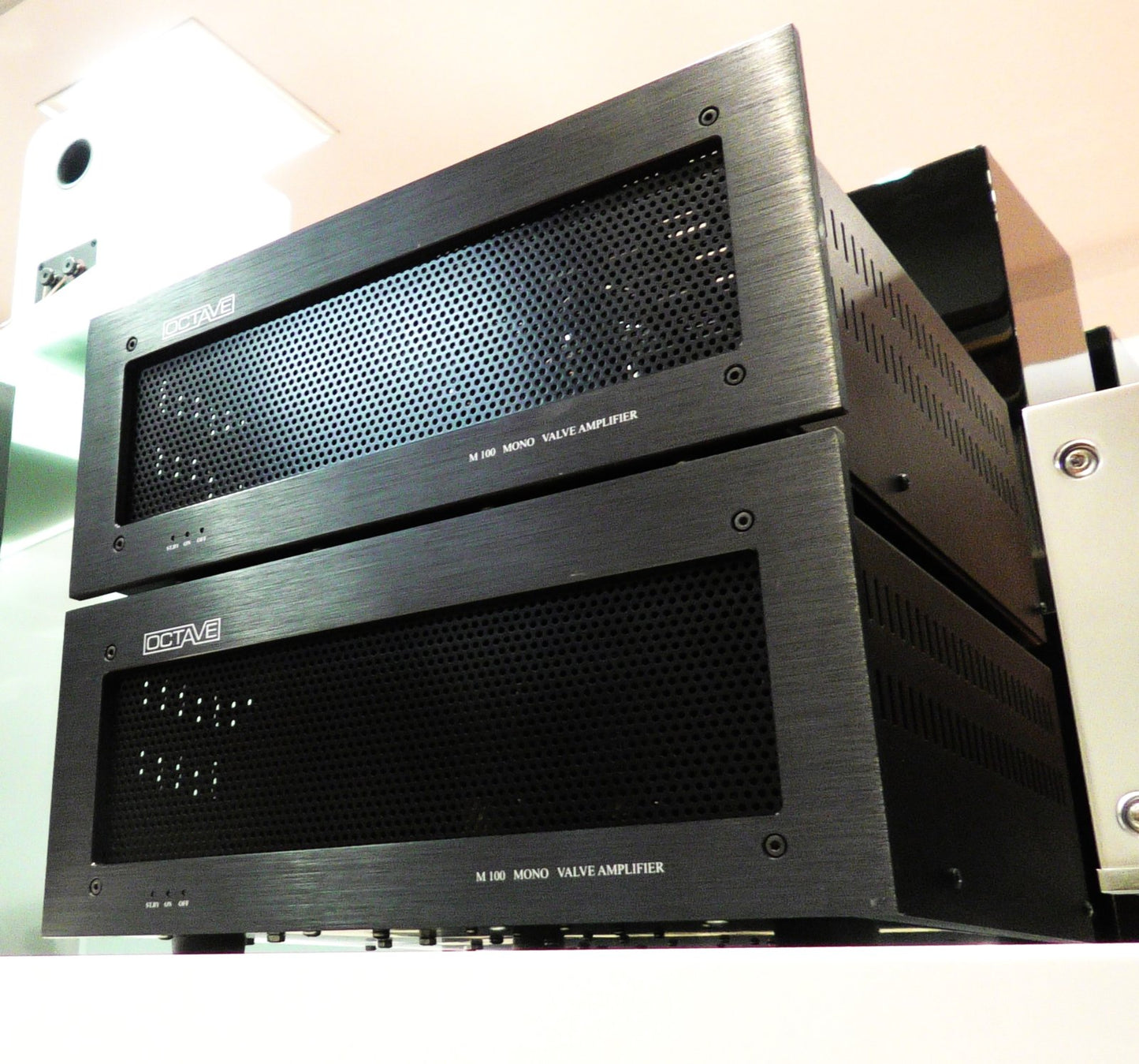 Octave M100 - finali ono