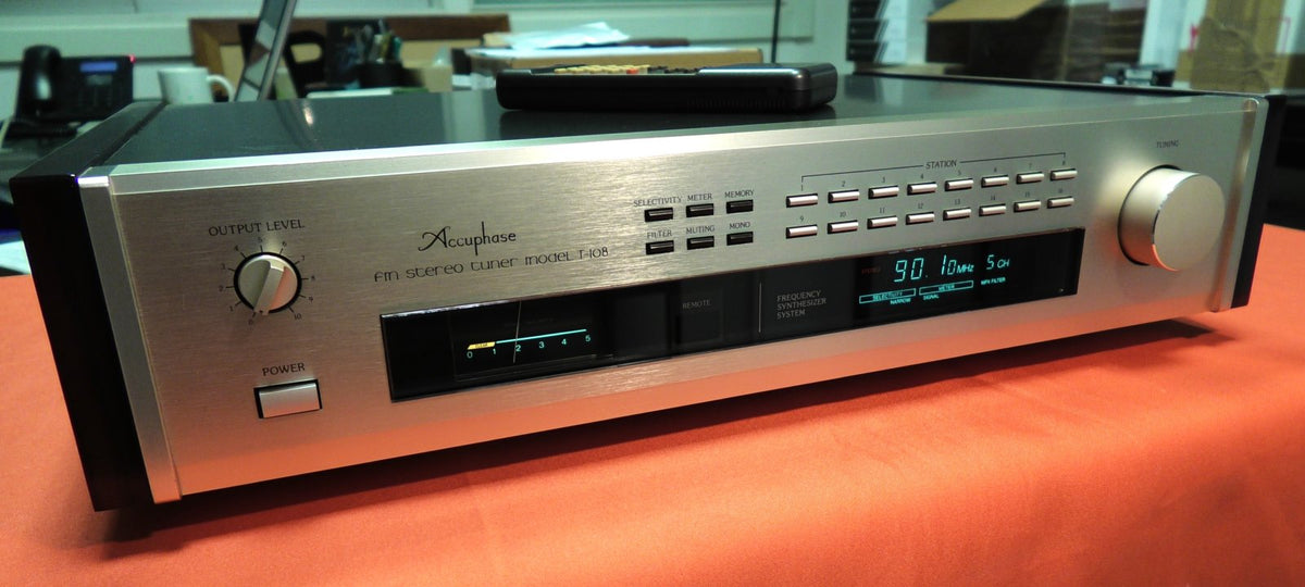 Accuphase - T108