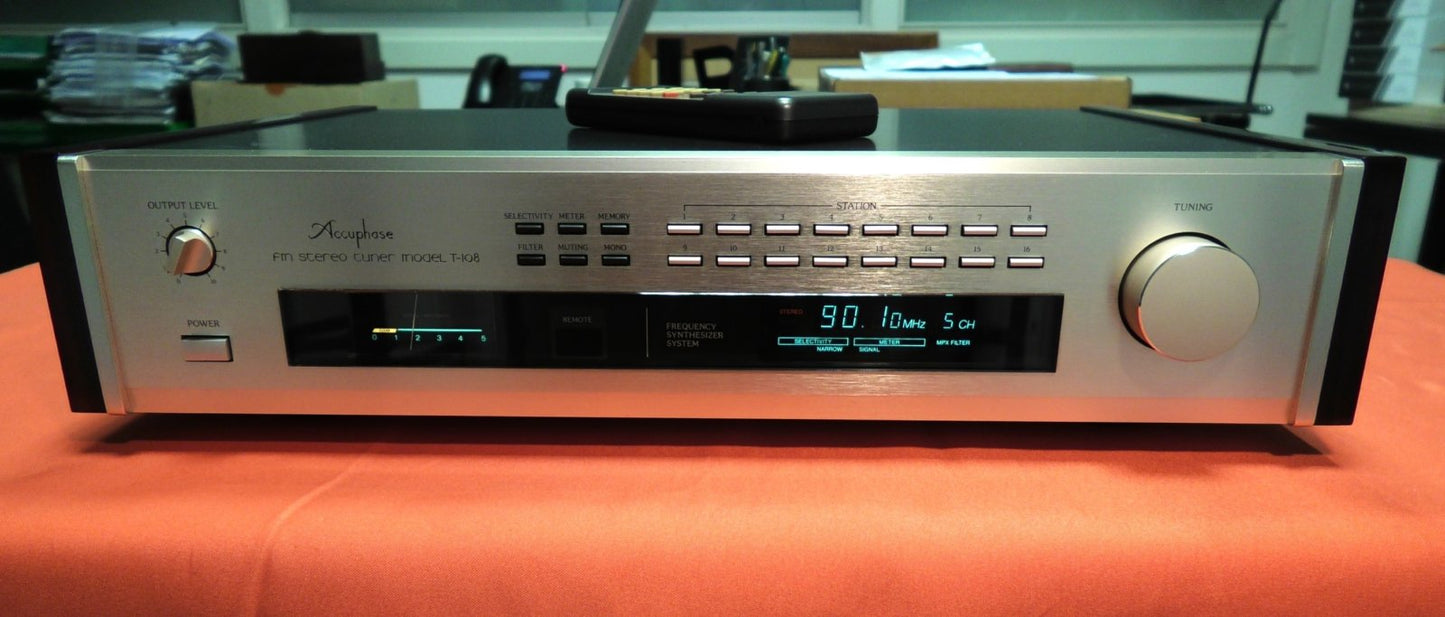 Accuphase - T108