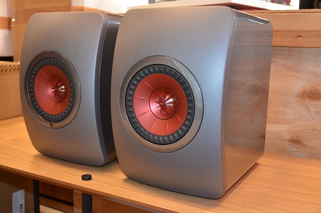 Diffusori KEF LS50 WIRELESS (Prima Serie)