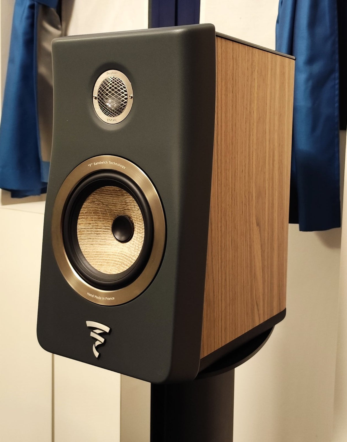 Focal Kanta 1 con stand Focal