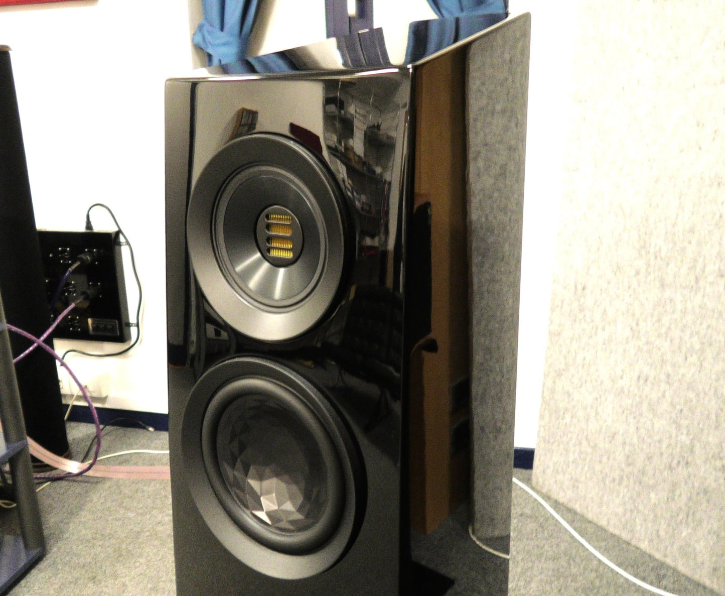 Elac - Concentro S507