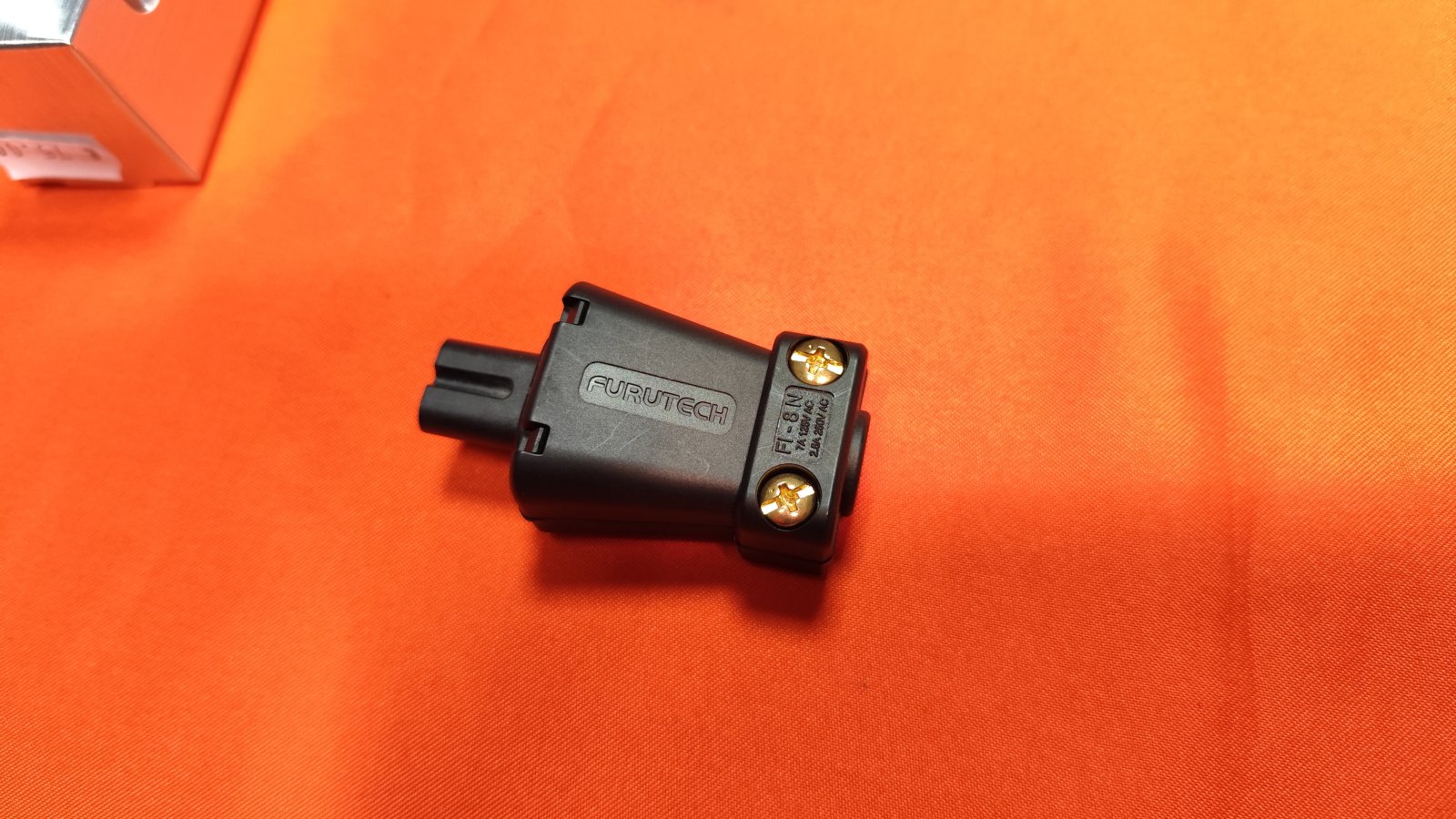 Furutech FI 8N