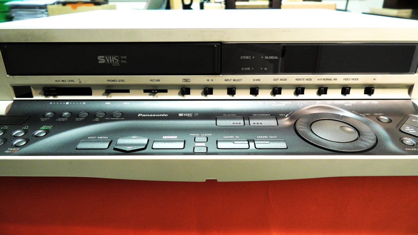 Panasonic - AG4700