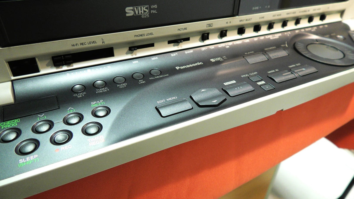 Panasonic - AG4700