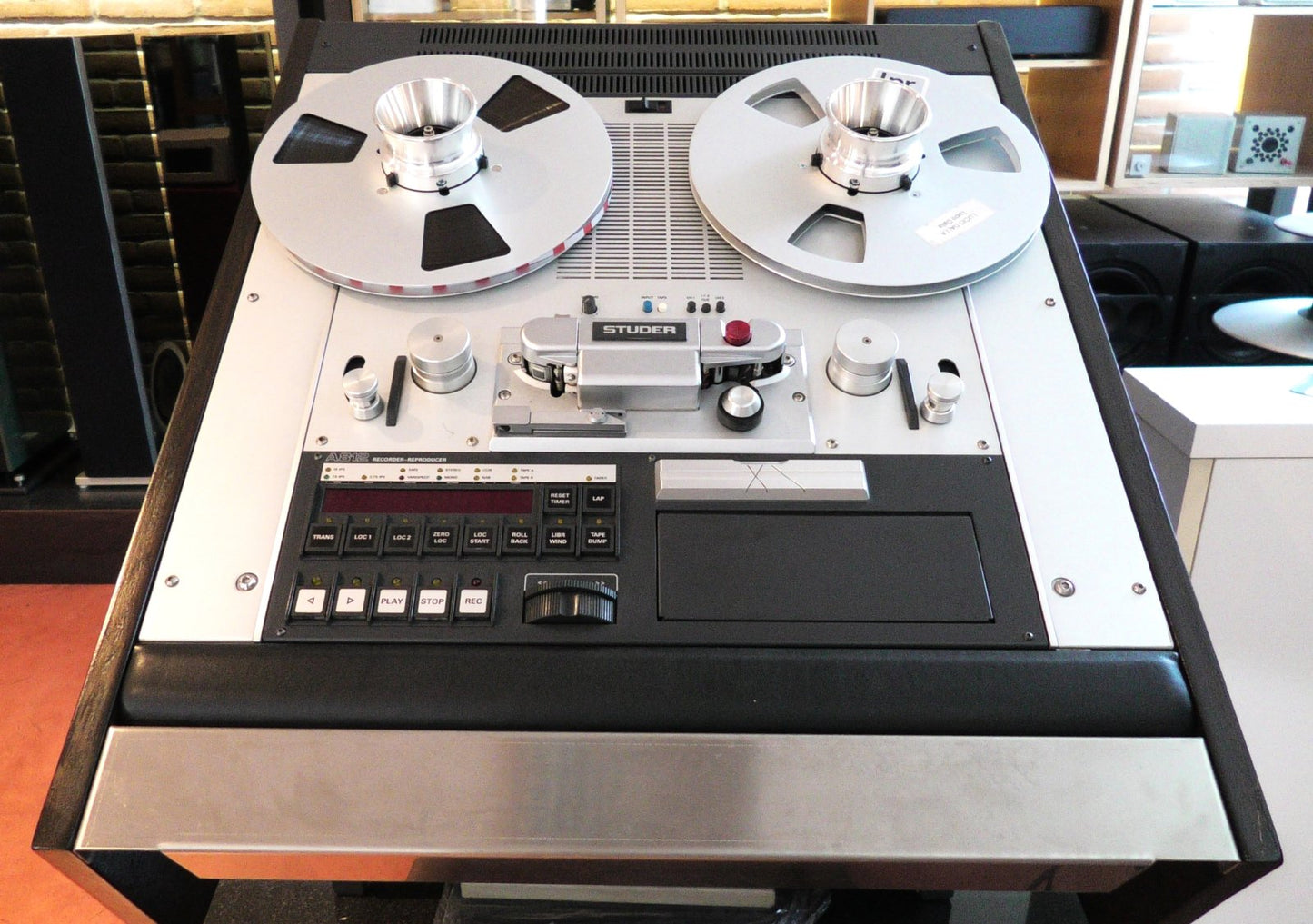 Studer A812