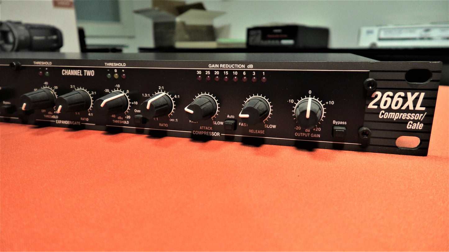 DBX - 266XL