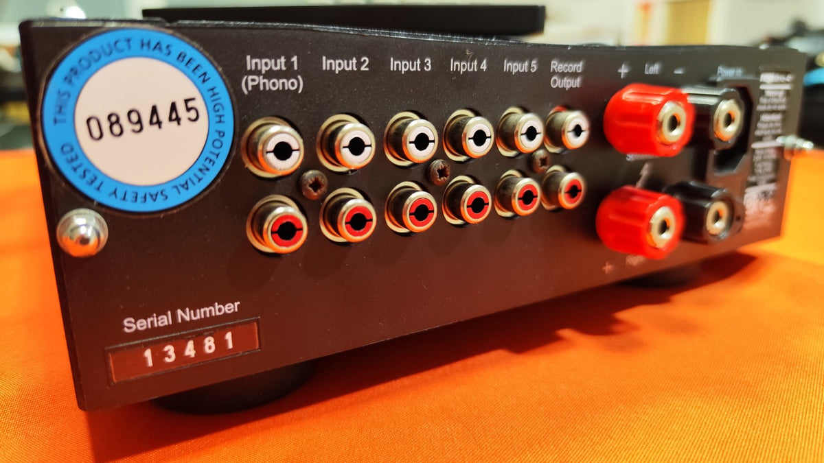 Rega Brio R
