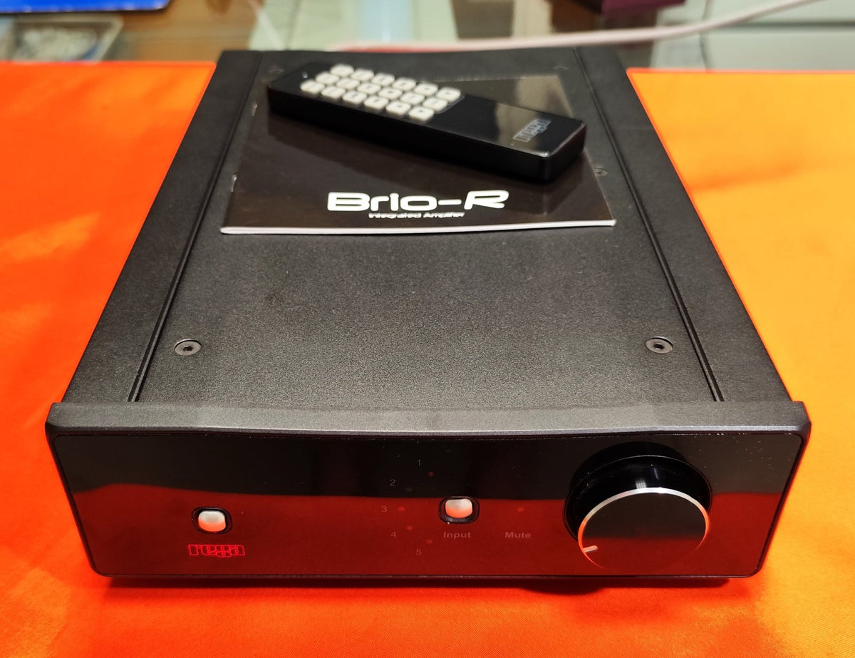 Rega Brio R