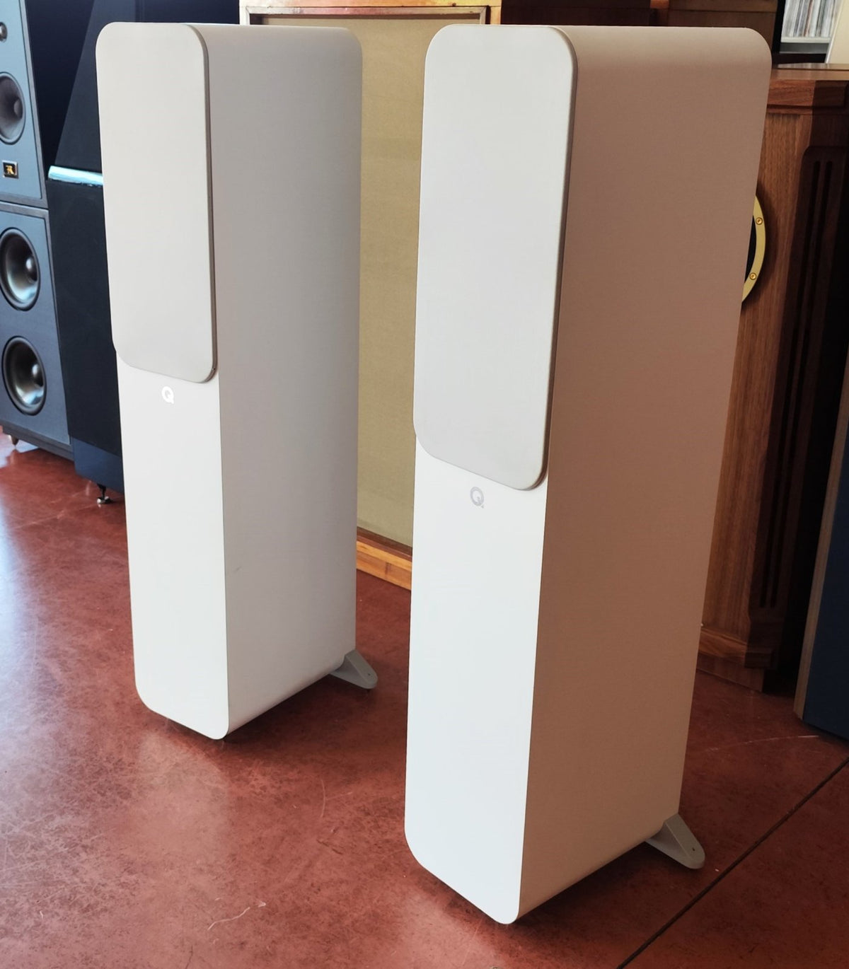 Q Acoustics Q3050 i