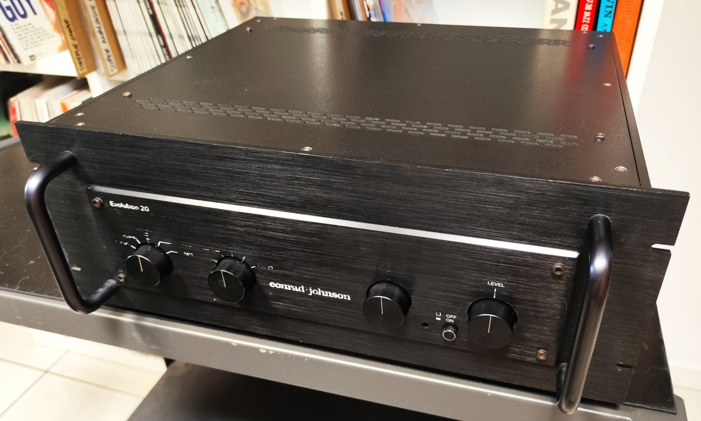 Conrad Johnson Evolution 20