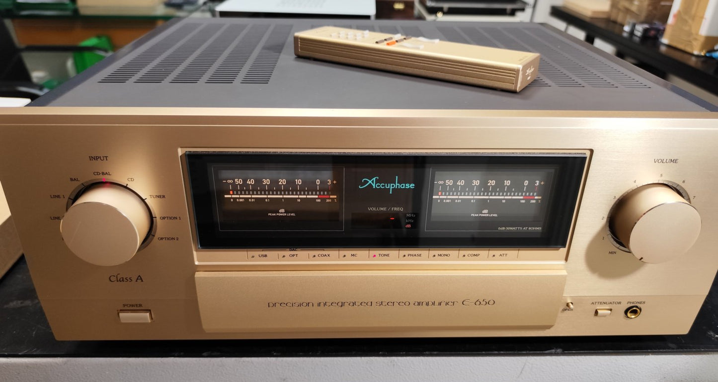 Accuphase E650 + phono AD50
