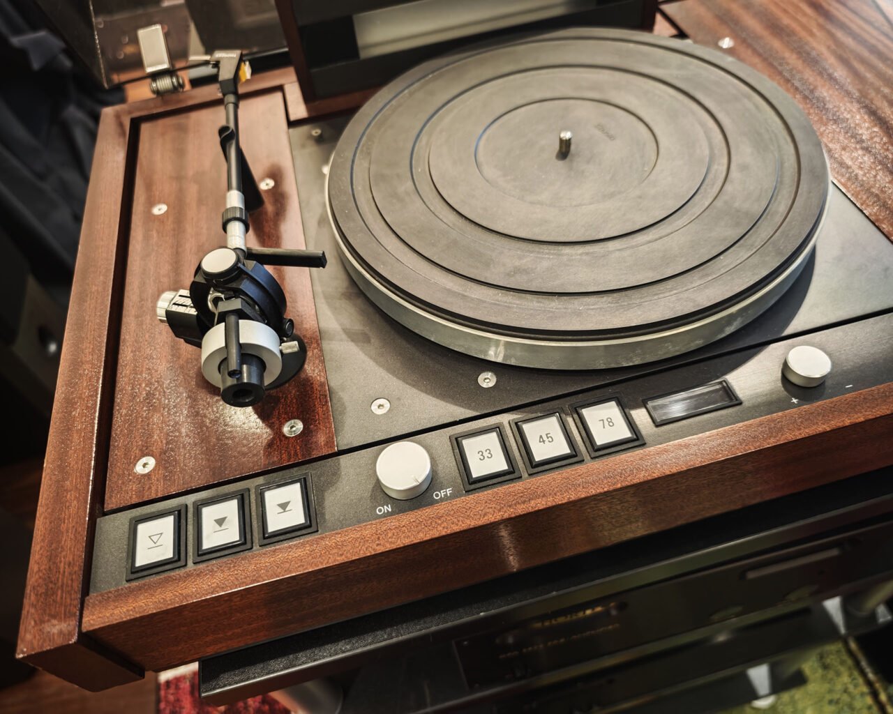 Thorens TD 226