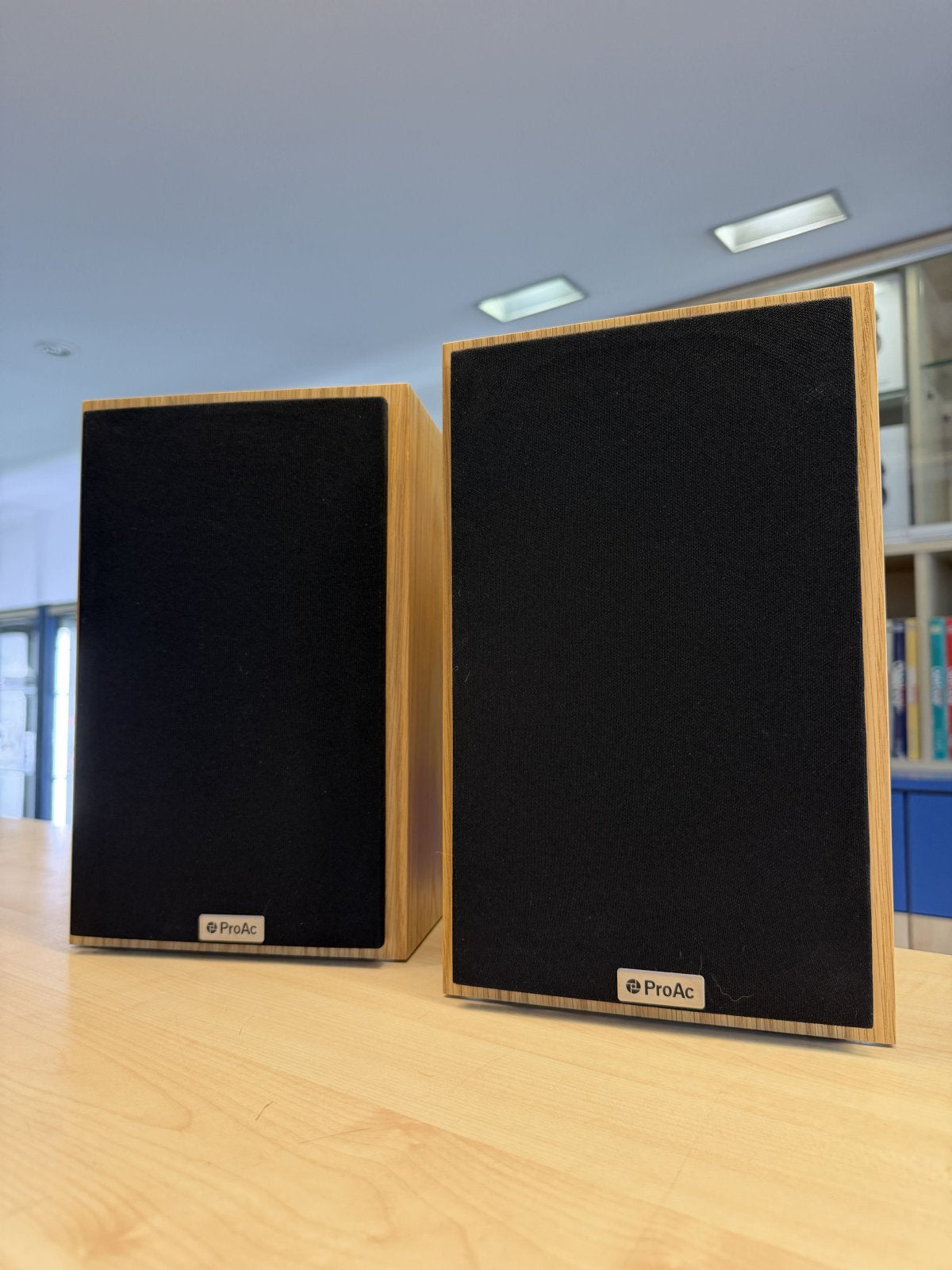 USATO: ProAc Tablette 10 Signature Quercia