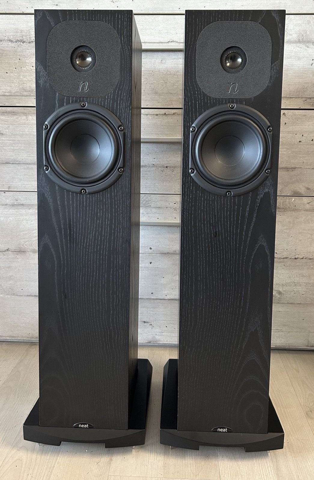 NEAT Motive SX2