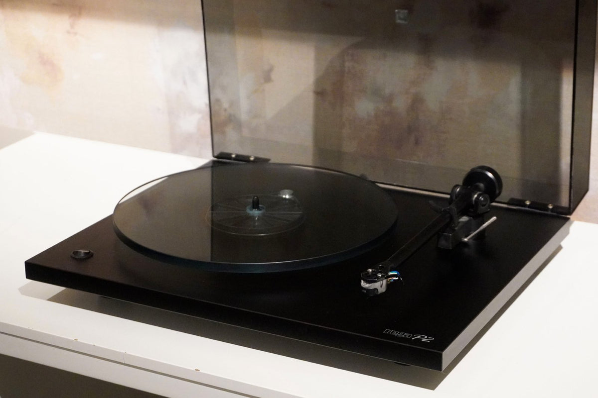 Rega Planar 2 + Goldring 2300