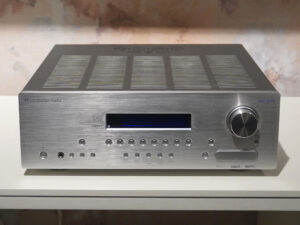 Cambridge Audio Azur 650R usato